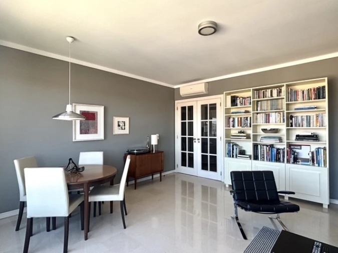 Apartamento T1 para Venda em Campolide Foto 6