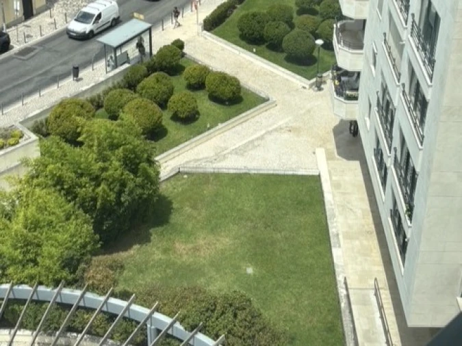 Apartamento T1 para Venda em Campolide Foto 30