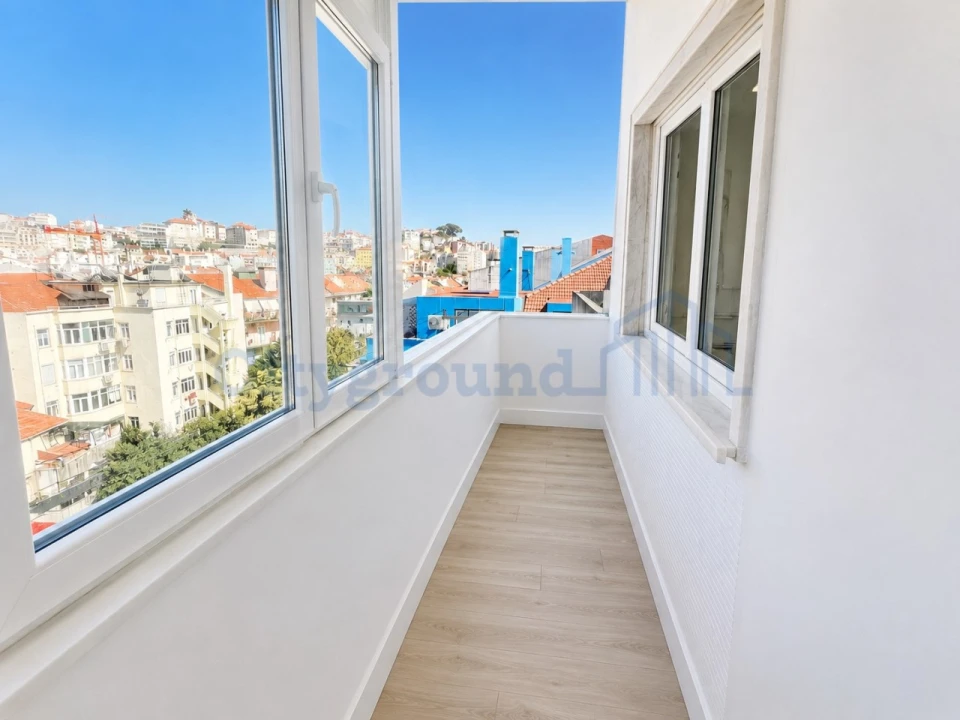 Apartamento T3 para Venda em Arroios Foto 6