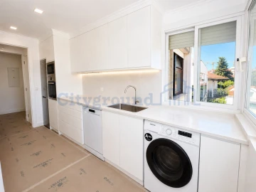 Apartamento T3 para Venda em Arroios