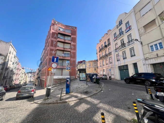 Apartamento T3 para Venda em Arroios Foto 17