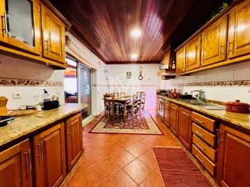 Moradia T3 para Venda em Geraz do Lima (Santa Maria, Santa Leocádia, Moreira), Deão