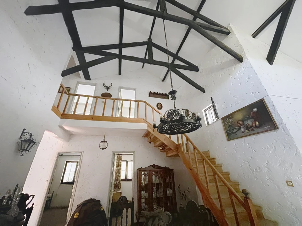 Moradia T5 para Venda em Charneca de Caparica e Sobreda Foto 2