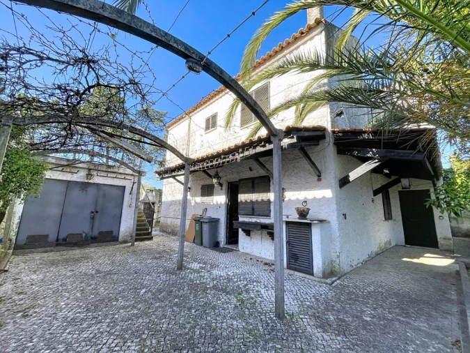 Moradia T5 para Venda em Charneca de Caparica e Sobreda Foto 6