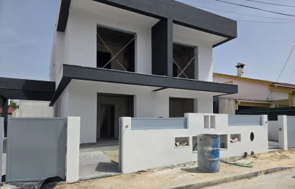 Moradia T3 para Venda em Fernao Ferro