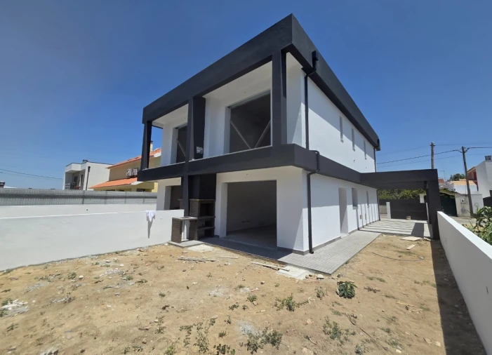 Moradia T3 para Venda em Fernao Ferro Foto 3