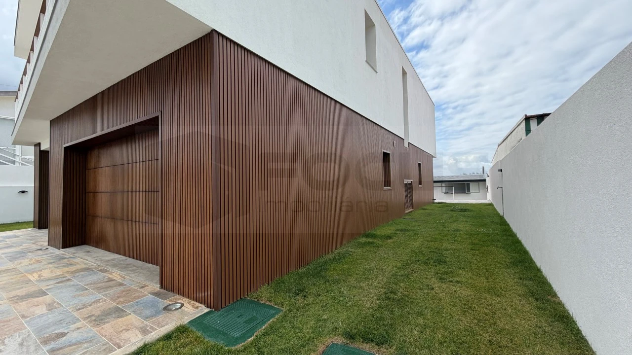 Moradia T5 para Venda em Gafanha da Encarnação Foto 9