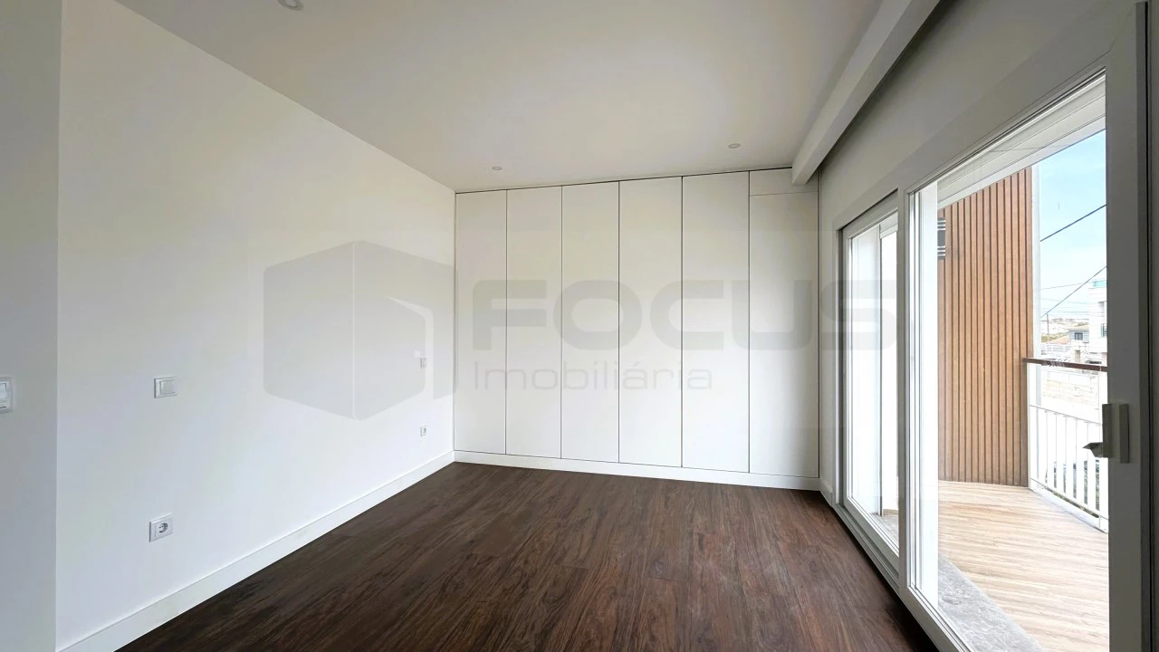 Moradia T5 para Venda em Gafanha da Encarnação Foto 23