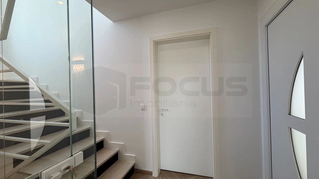 Moradia T5 para Venda em Gafanha da Encarnação Foto 15