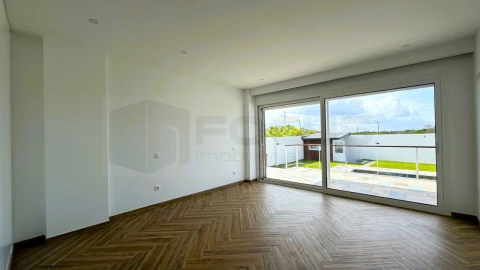 Moradia T5 para Venda em Gafanha da Encarnação