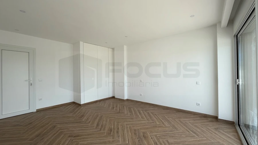Moradia T5 para Venda em Gafanha da Encarnação Foto 34