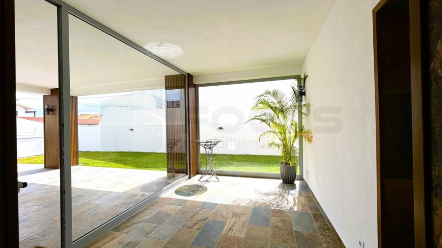 Moradia T5 para Venda em Gafanha da Encarnação Foto 12