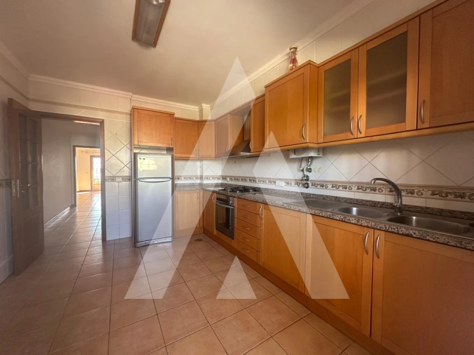 Apartamento T3 para Venda em Oliveira do Bairro Foto 1