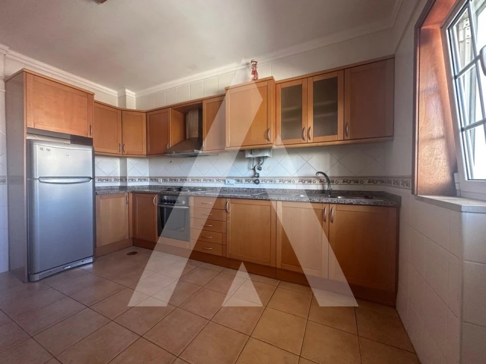 Apartamento T3 para Venda em Oliveira do Bairro Foto 3
