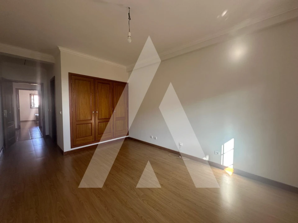 Apartamento T3 para Venda em Oliveira do Bairro Foto 13