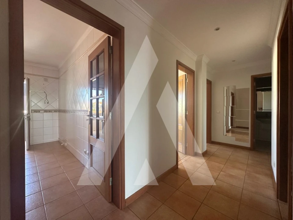 Apartamento T3 para Venda em Oliveira do Bairro Foto 16
