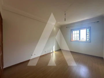 Apartamento T3 para Venda em Oliveira do Bairro