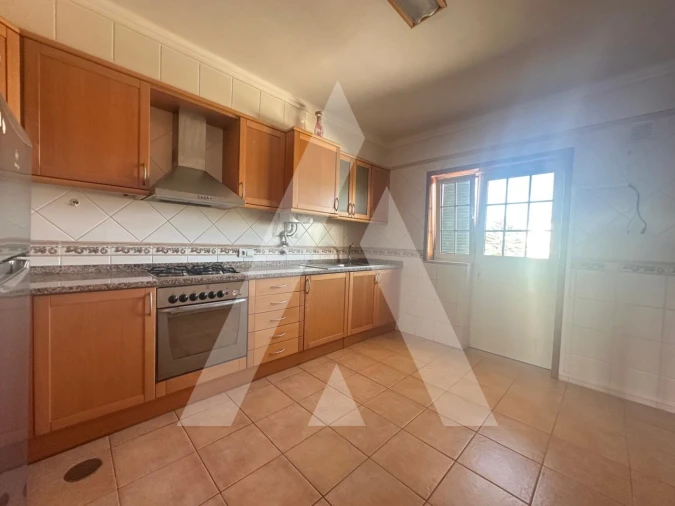 Apartamento T3 para Venda em Oliveira do Bairro Foto 2