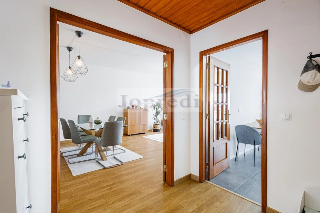 Apartamento T3 para Venda em Carcavelos e Parede Foto 15
