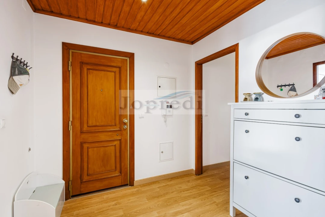 Apartamento T3 para Venda em Carcavelos e Parede Foto 16