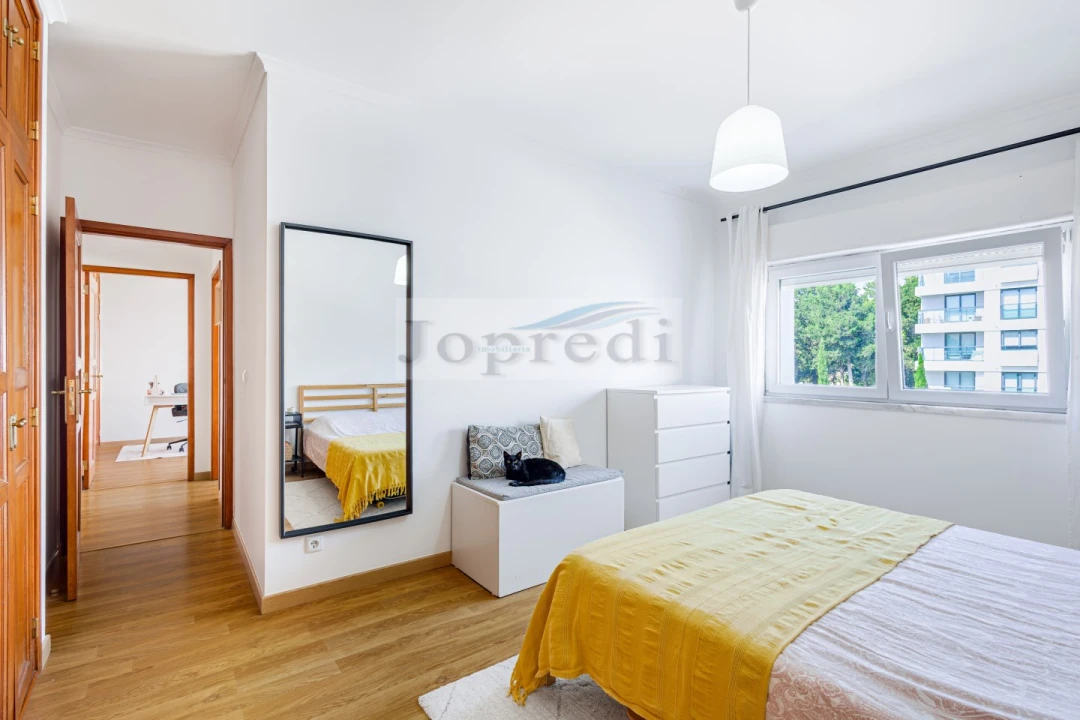 Apartamento T3 para Venda em Carcavelos e Parede Foto 21