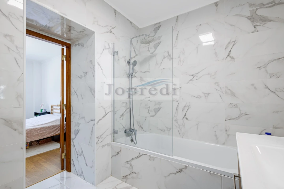 Apartamento T3 para Venda em Carcavelos e Parede Foto 24