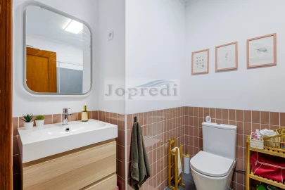 Apartamento T3 para Venda em Carcavelos e Parede