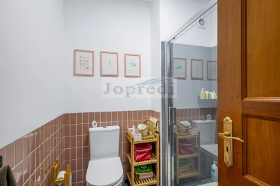 Apartamento T3 para Venda em Carcavelos e Parede