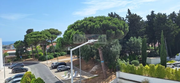 Apartamento T3 para Venda em Carcavelos e Parede