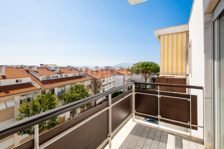 Apartamento T3 para Venda em Carcavelos e Parede Foto 14
