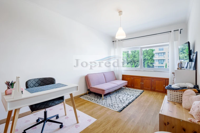 Apartamento T3 para Venda em Carcavelos e Parede Foto 27