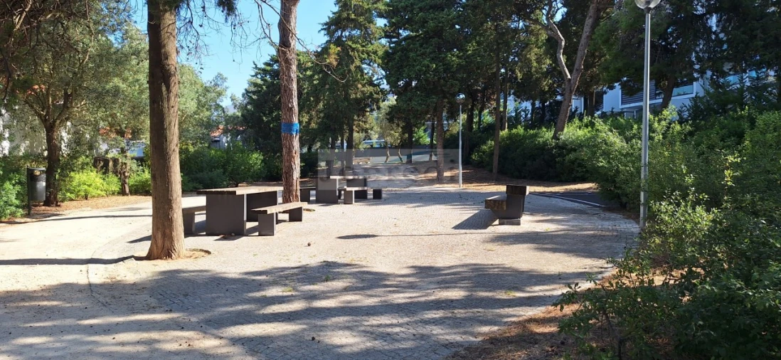 Apartamento T3 para Venda em Carcavelos e Parede Foto 34