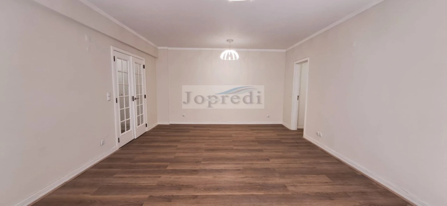 Apartamento T2 para Arrendamento em Benfica Foto 6