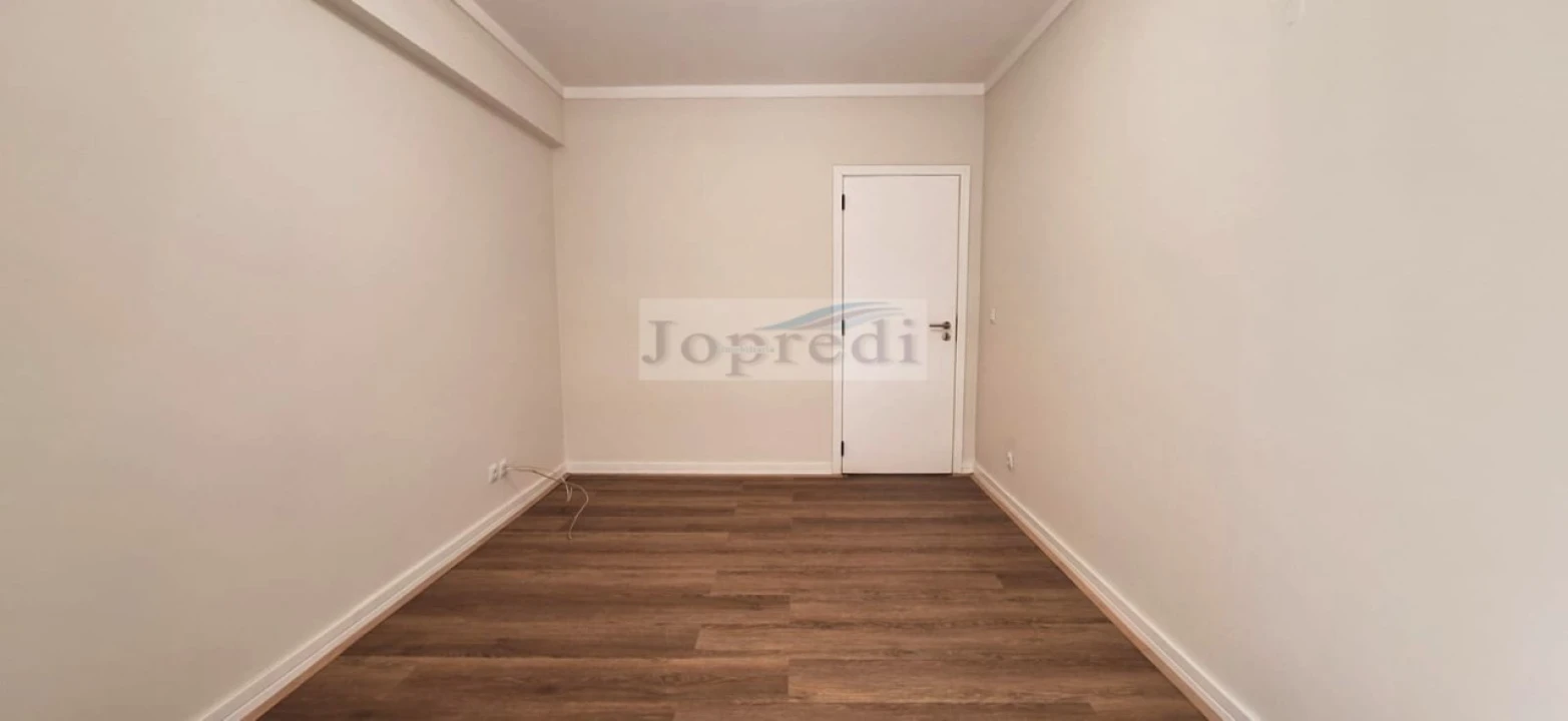Apartamento T2 para Arrendamento em Benfica Foto 9