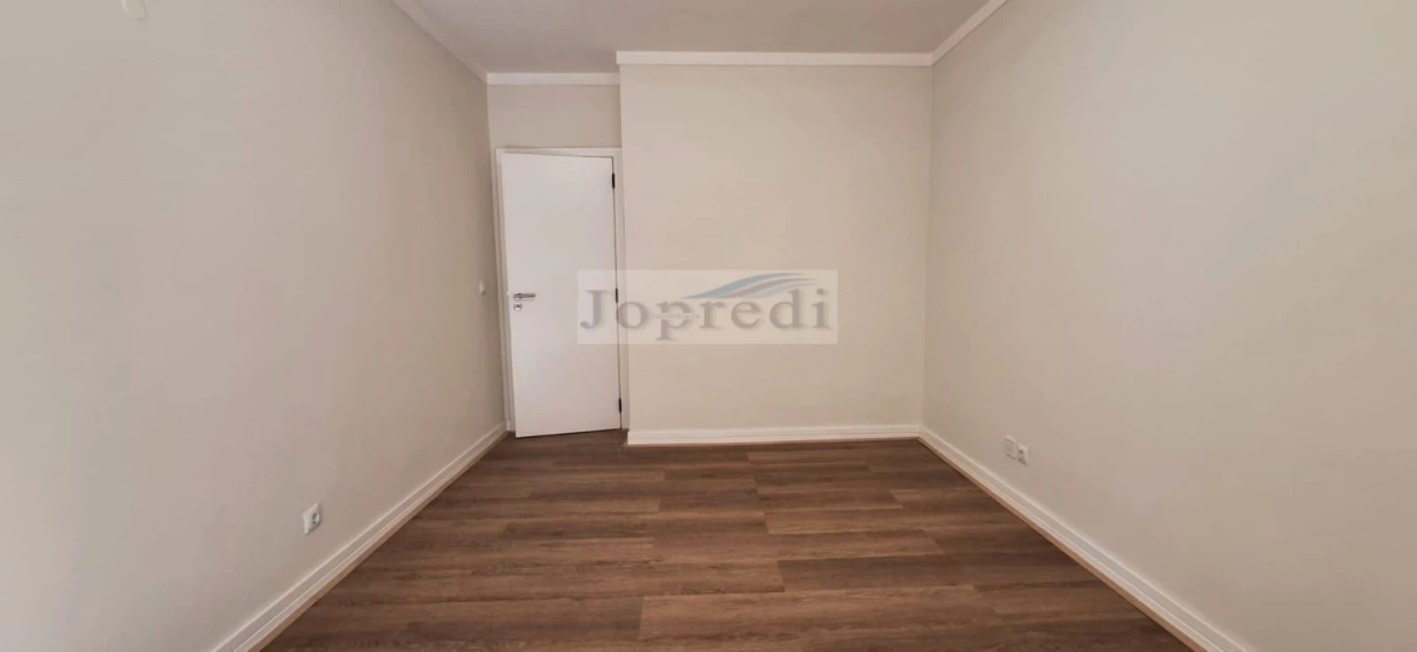 Apartamento T2 para Arrendamento em Benfica Foto 11
