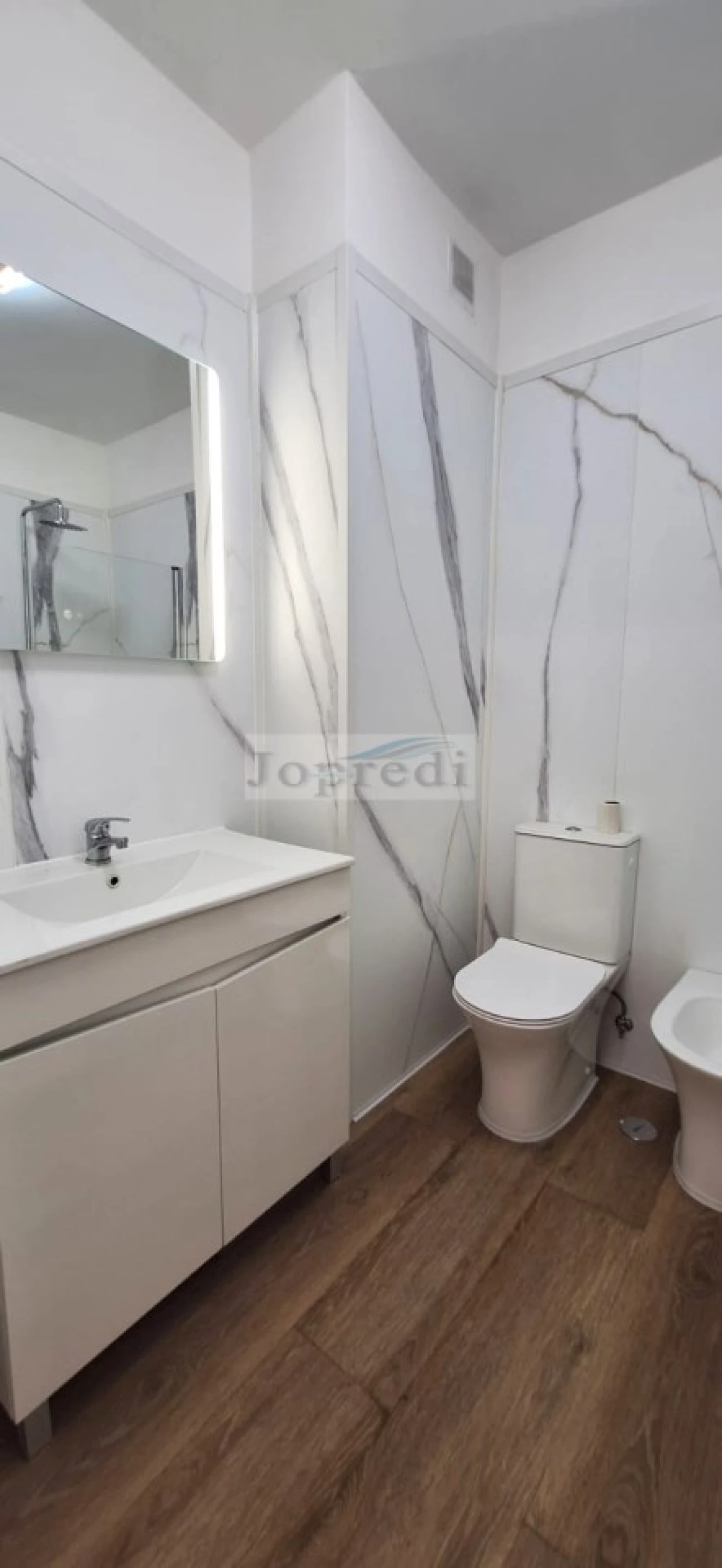 Apartamento T2 para Arrendamento em Benfica Foto 13