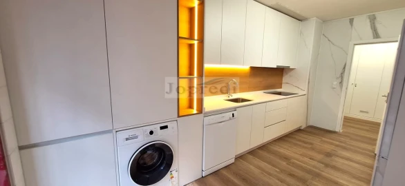 Apartamento T2 para Arrendamento em Benfica