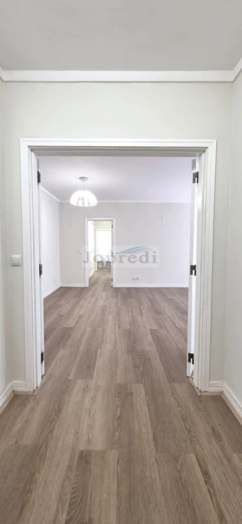 Apartamento T2 para Arrendamento em Benfica