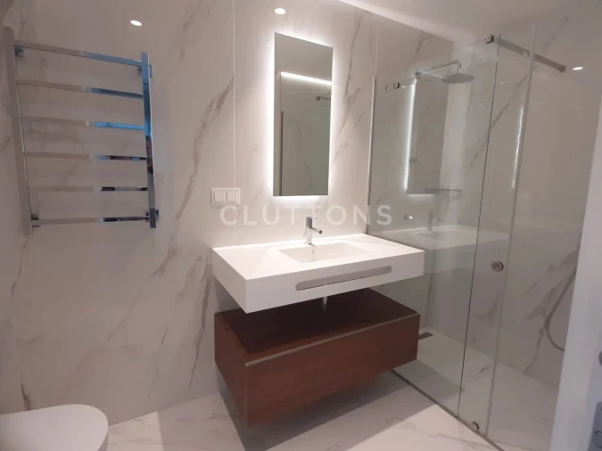 Apartamento T3 para Venda em Parque das Nações Foto 7