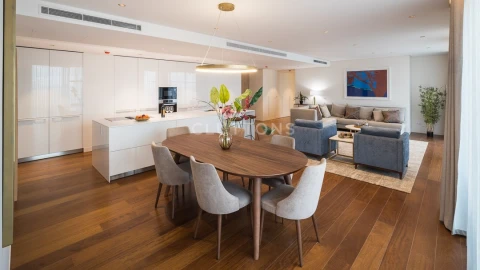 Apartamento T3 para Venda em Parque das Nações