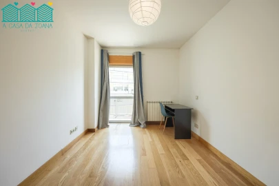 Quarto para Arrendamento em Glória e Vera Cruz