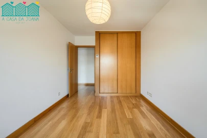 Quarto para Arrendamento em Glória e Vera Cruz