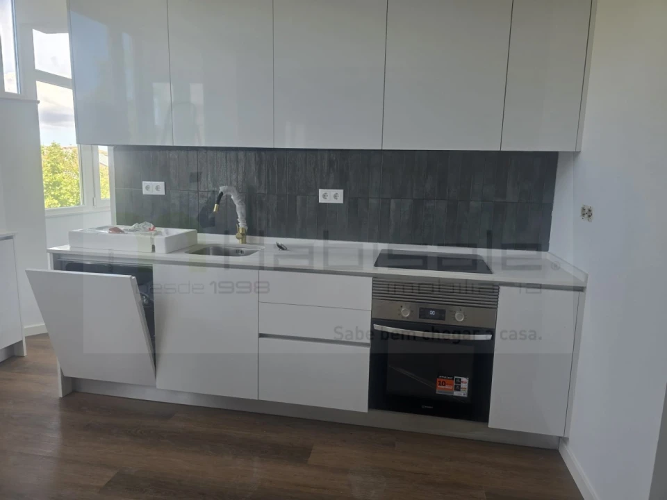 Apartamento T2 para Venda em Venteira Foto 12