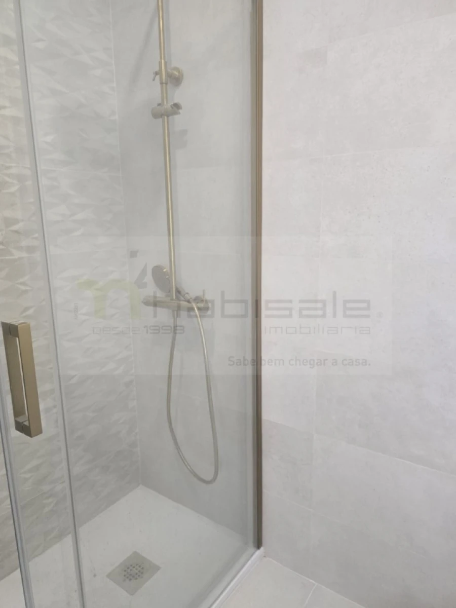 Apartamento T2 para Venda em Venteira Foto 7