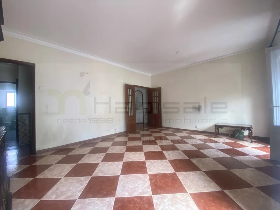 Apartamento T2 para Venda em Venteira Foto 3