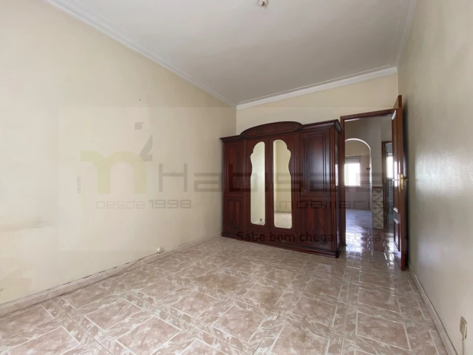 Apartamento T2 para Venda em Venteira Foto 17