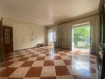 Apartamento T2 para Venda em Venteira