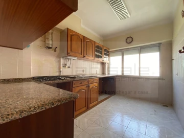 Apartamento T2 para Venda em Venteira