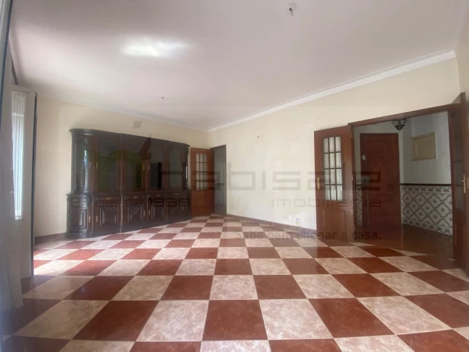 Apartamento T2 para Venda em Venteira Foto 2