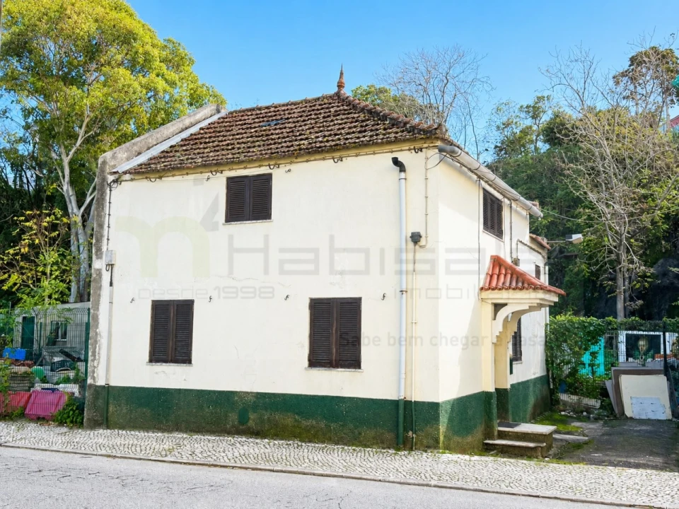Moradia T2 para Venda em Campolide Foto 3